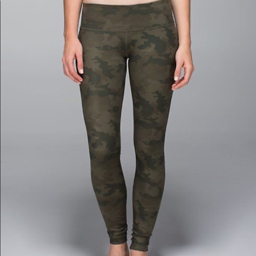Camo full length Lululemon leggings. Size 4.